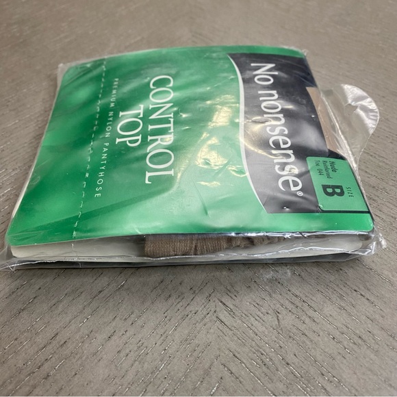 NWT No Nonsense Control Top Premium Nylon Pantyhose Reinforced Toe Size B Nude - Picture 5 of 7